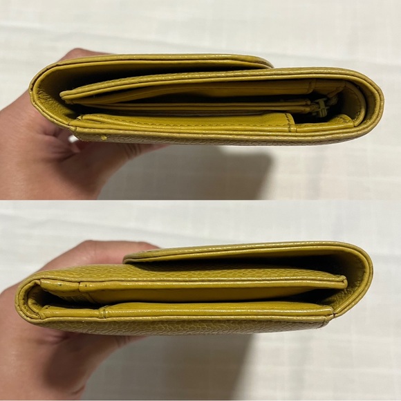 Chanel Wallet - Picture 3 of 11